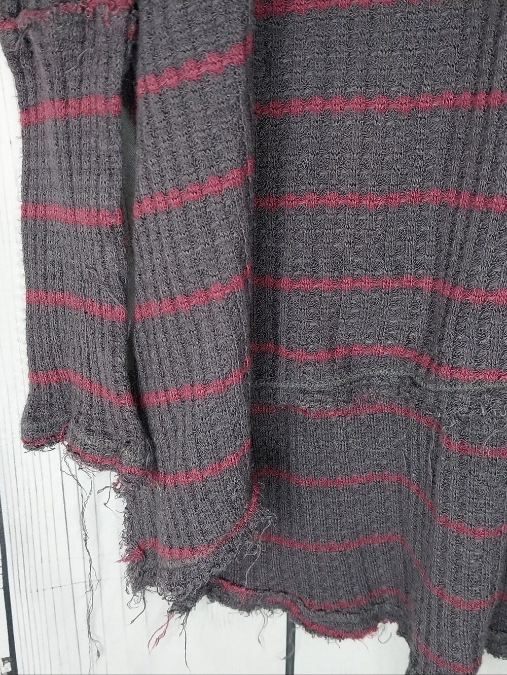 Free People Distressed V-Neck Waffle Knit Grunge Boho Casual Long Sleeve Top - Picture 5 of 7